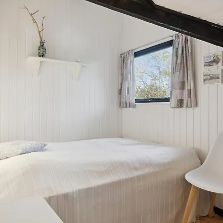 2 Bedroom Beautiful In * Калуннборг